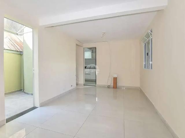 Casa / Sobrado para Venda em Curitiba/PR Portão 3 Quartos