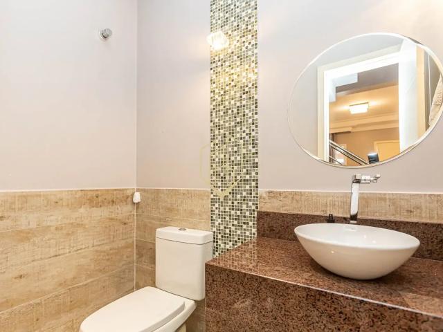 Casa / Sobrado para Venda em Curitiba/PR Portão 3 Quartos