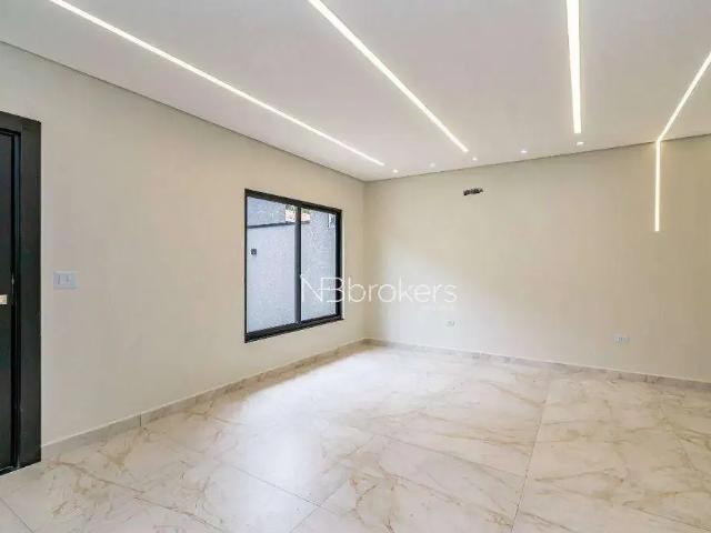 Casa / Sobrado para Venda em Curitiba/PR Portão 3 Quartos