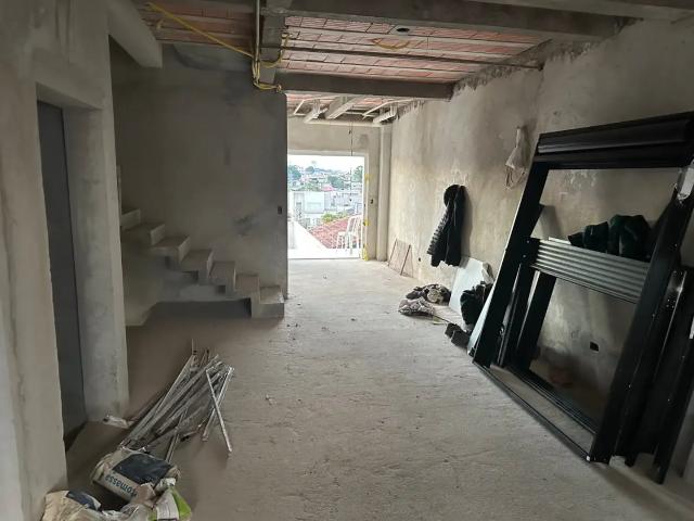 Casa / Sobrado para Venda em Curitiba/PR Portão 3 Quartos