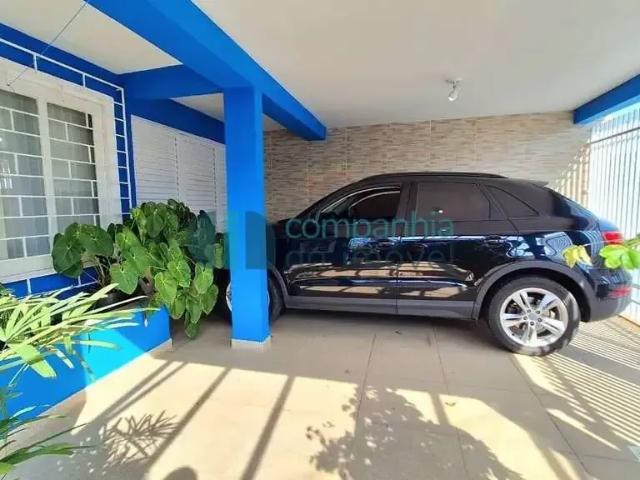 Casa / Sobrado para Venda em Curitiba/PR Portão 3 Quartos
