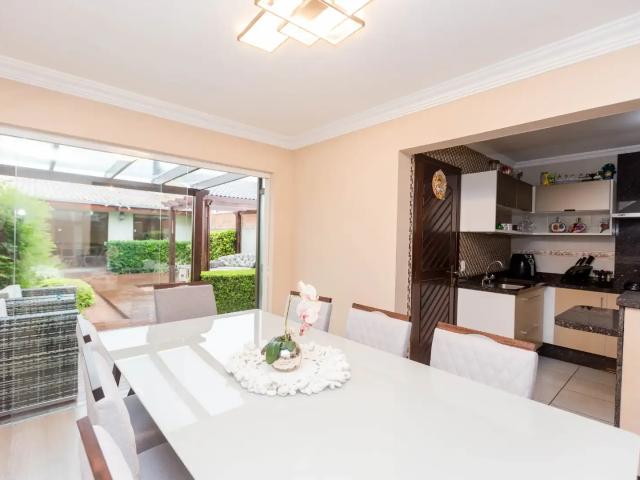 Casa / Sobrado para Venda em Curitiba/PR Portão 3 Quartos