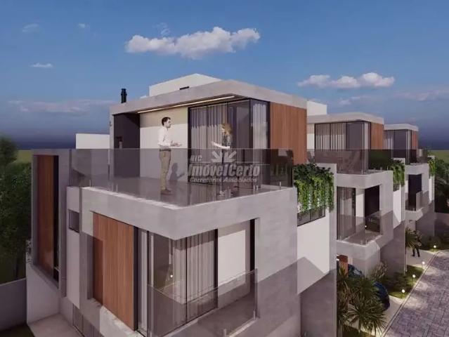 Casa / Sobrado para Venda em Curitiba/PR Portão 3 Quartos