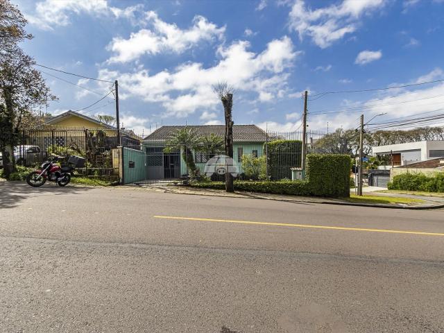 Casa / Sobrado para Venda em Curitiba/PR Portão 3 Quartos