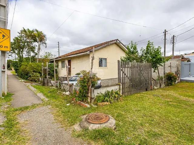 Casa / Sobrado para Venda em Curitiba/PR Rebouças 2 Quartos