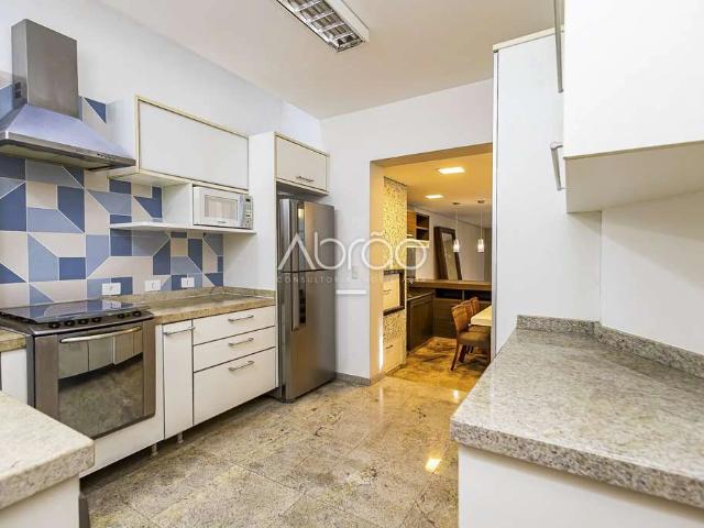Casa / Sobrado para Venda em Curitiba/PR Rebouças 4 Quartos