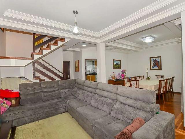 Casa / Sobrado para Venda em Curitiba/PR Rebouças 5 Quartos