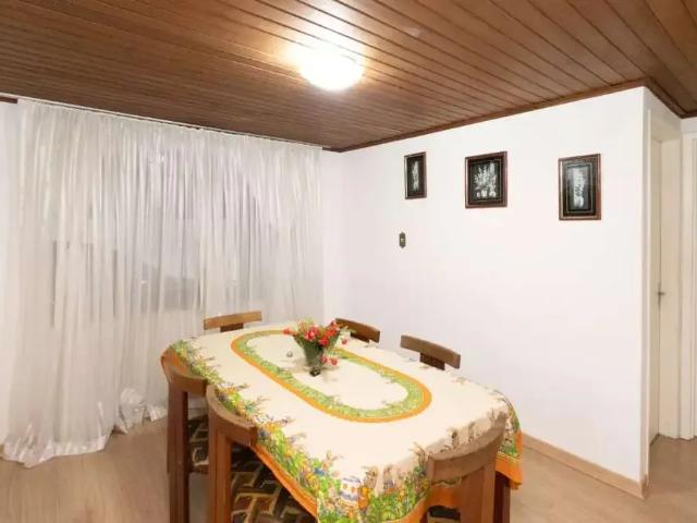 Casa / Sobrado para Venda em Curitiba/PR São Braz 5 Quartos