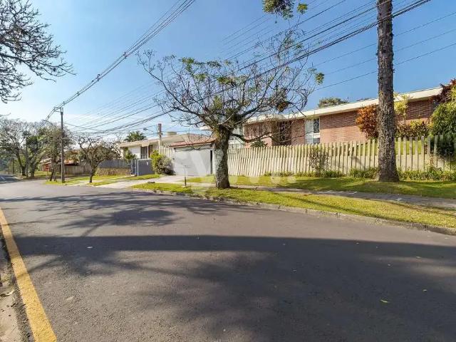 Casa / Sobrado para Venda em Curitiba/PR São Lourenço 4 Quartos