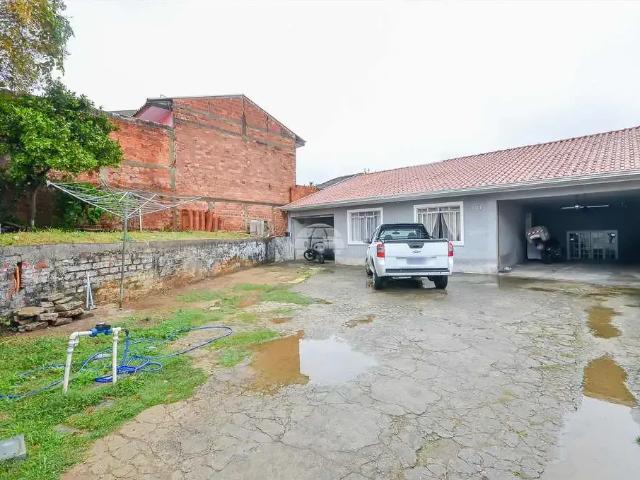 Casa / Sobrado para Venda em Curitiba/PR Santa Cândida 7 Quartos