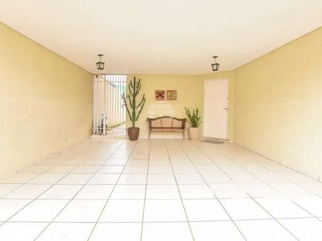 Casa / Sobrado para Venda em Curitiba/PR Santa Felicidade 3 Quartos