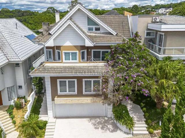 Casa / Sobrado para Venda em Curitiba/PR Santa Felicidade 3 Quartos