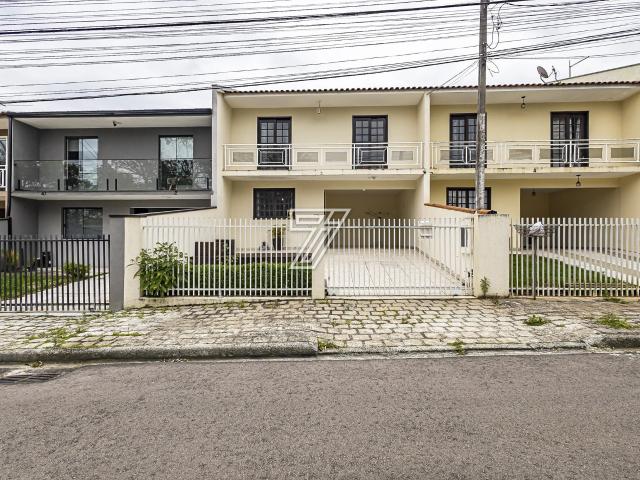 Casa / Sobrado para Venda em Curitiba/PR Santa Felicidade 3 Quartos