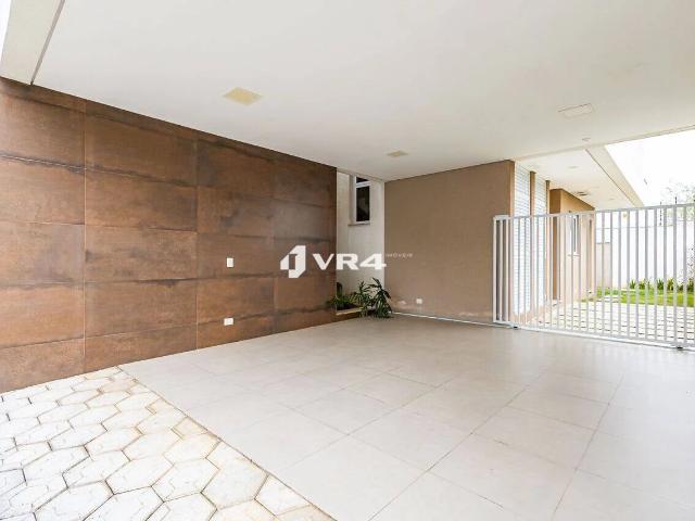 Casa / Sobrado para Venda em Curitiba/PR Santa Felicidade 4 Quartos