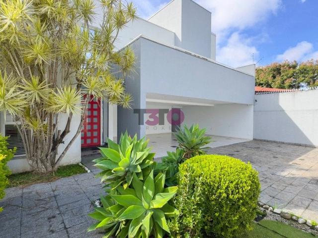 Casa / Sobrado para Venda em Curitiba/PR Santa Felicidade 4 Quartos