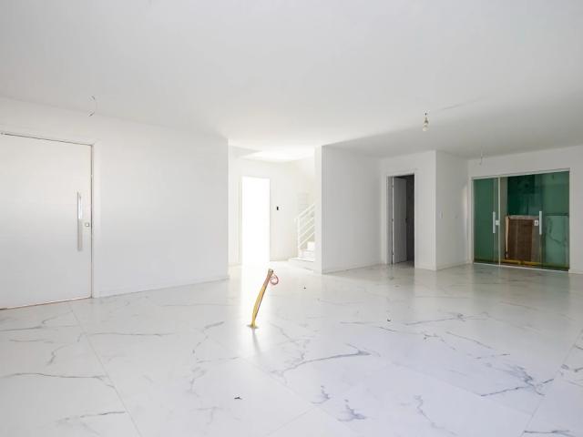 Casa / Sobrado para Venda em Curitiba/PR Santa Felicidade 4 Quartos