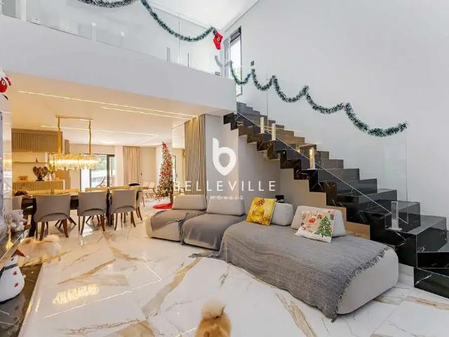 Casa / Sobrado para Venda em Curitiba/PR Santa Felicidade 4 Quartos