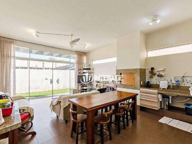 Casa / Sobrado para Venda em Curitiba/PR Santa Felicidade 5 Quartos