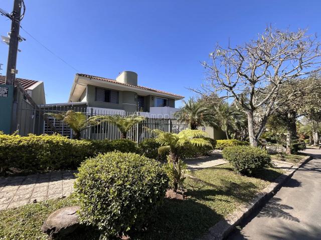 Casa / Sobrado para Venda em Curitiba/PR Santa Felicidade 5 Quartos