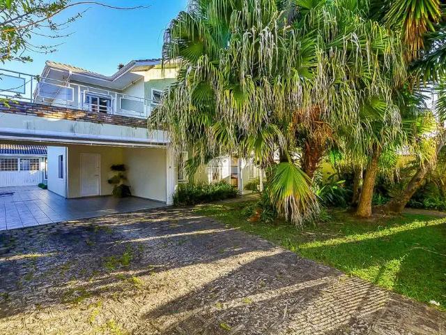 Casa / Sobrado para Venda em Curitiba/PR Santa Felicidade 6 Quartos