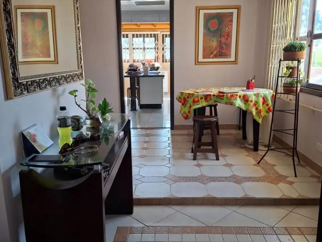 Casa / Sobrado para Venda em Curitiba/PR Santa Quitéria 3 Quartos