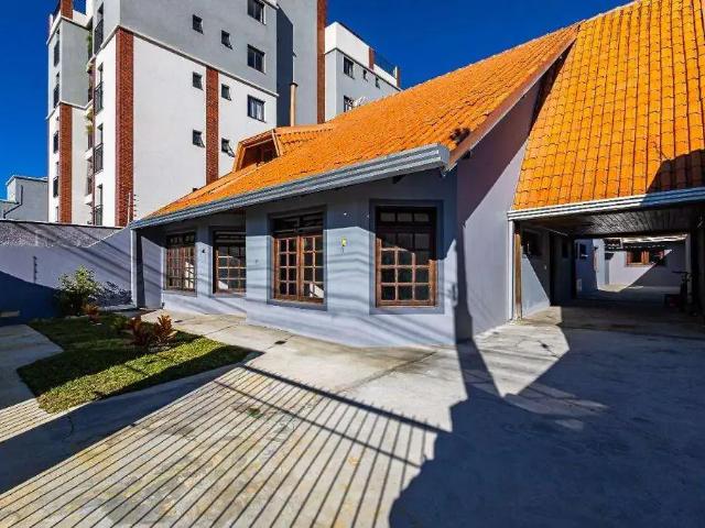 Casa / Sobrado para Venda em Curitiba/PR Santa Quitéria 3 Quartos