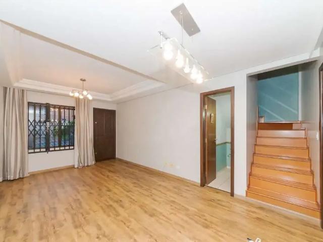 Casa / Sobrado para Venda em Curitiba/PR Santa Quitéria 3 Quartos