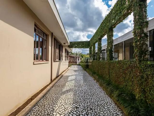 Casa / Sobrado para Venda em Curitiba/PR Santa Quitéria 3 Quartos