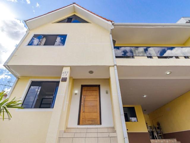 Casa / Sobrado para Venda em Curitiba/PR Santa Quitéria 5 Quartos
