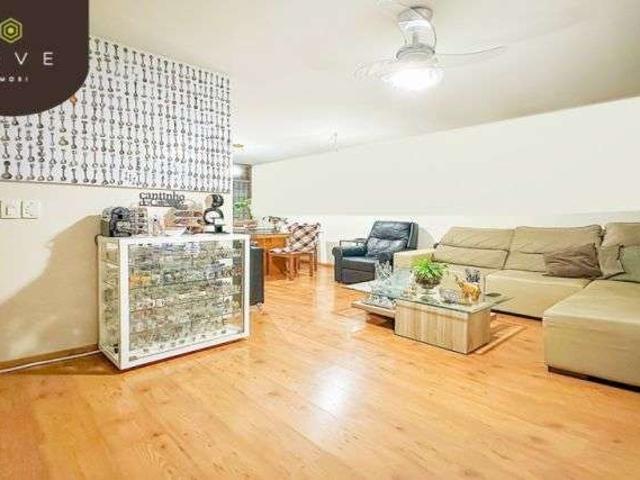 Casa / Sobrado para Venda em Curitiba/PR Santa Quitéria 5 Quartos