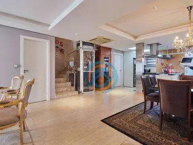 Casa / Sobrado para Venda em Curitiba/PR Santo Inácio 4 Quartos