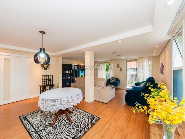 Casa / Sobrado para Venda em Curitiba/PR Santo Inácio 4 Quartos