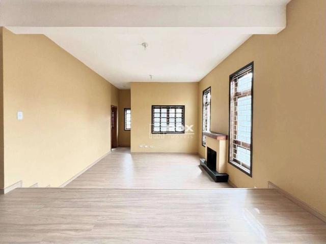 Casa / Sobrado para Venda em Curitiba/PR Seminário 4 Quartos