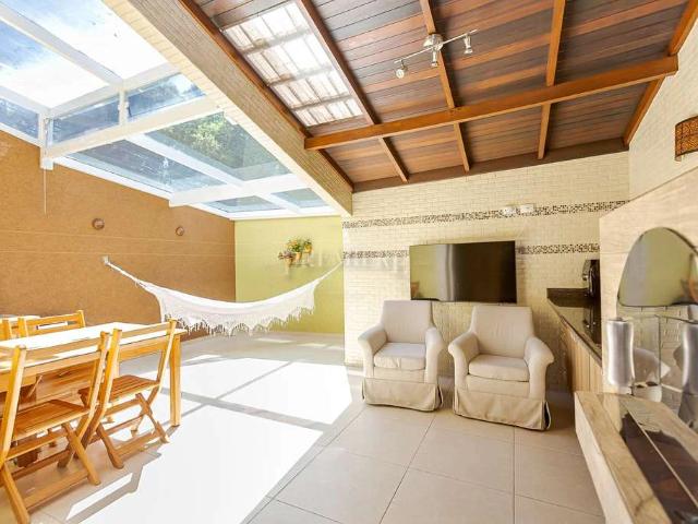 Casa / Sobrado para Venda em Curitiba/PR Seminário 4 Quartos