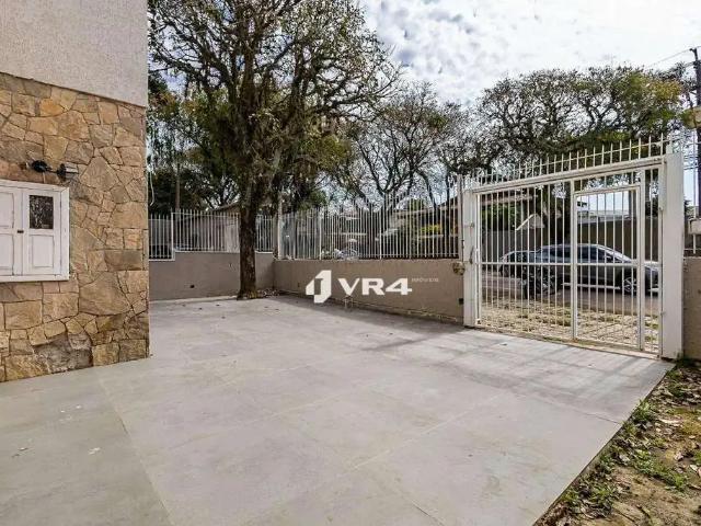 Casa / Sobrado para Venda em Curitiba/PR Seminário 5 Quartos
