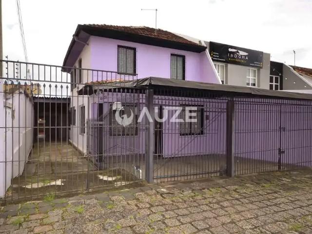 Casa / Sobrado para Venda em Curitiba/PR Seminário 5 Quartos