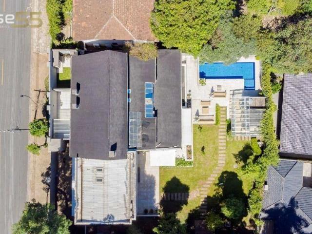 Casa / Sobrado para Venda em Curitiba/PR Seminário 6 Quartos