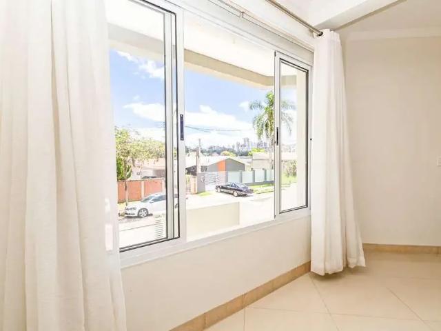 Casa / Sobrado para Venda em Curitiba/PR Seminário 3 Quartos