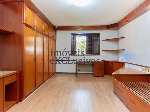 Casa / Sobrado para Venda em Curitiba/PR Seminário 3 Quartos