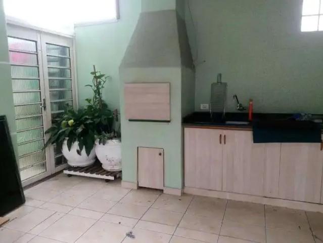 Casa / Sobrado para Venda em Curitiba/PR Tarumã 3 Quartos