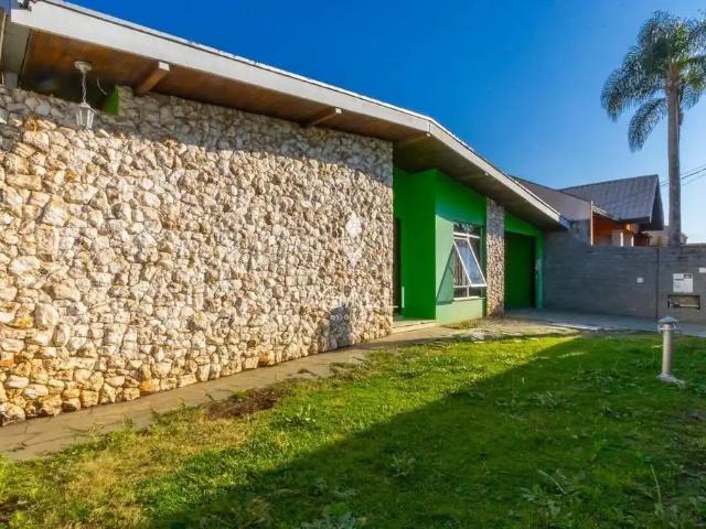 Casa / Sobrado para Venda em Curitiba/PR Tarumã 3 Quartos