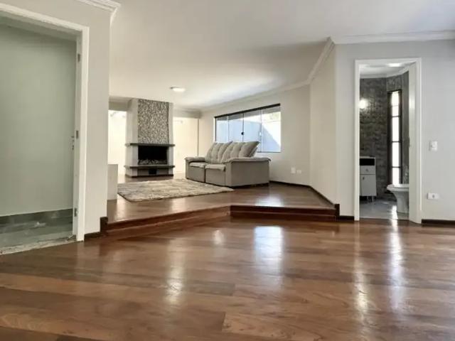 Casa / Sobrado para Venda em Curitiba/PR Tarumã 3 Quartos