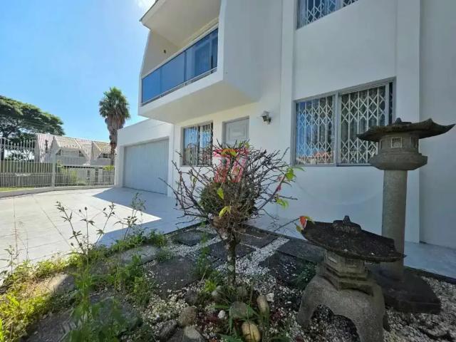 Casa / Sobrado para Venda em Curitiba/PR Tarumã 3 Quartos