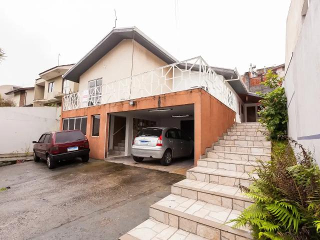 Casa / Sobrado para Venda em Curitiba/PR Tarumã 3 Quartos