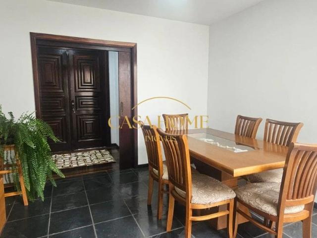 Casa / Sobrado para Venda em Curitiba/PR Tarumã 4 Quartos