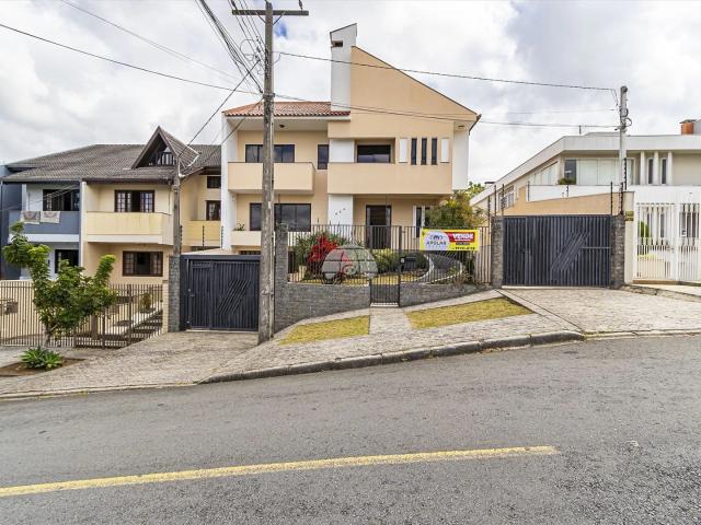 Casa / Sobrado para Venda em Curitiba/PR Tarumã 7 Quartos
