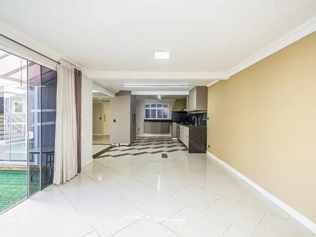 Casa / Sobrado para Venda em Curitiba/PR Tingui 4 Quartos