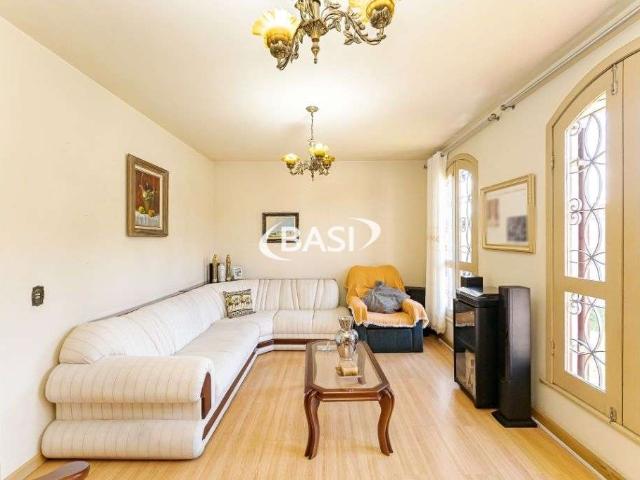Casa / Sobrado para Venda em Curitiba/PR Tingui 5 Quartos