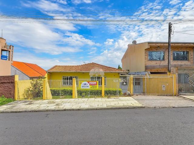 Casa / Sobrado para Venda em Curitiba/PR Tingui 3 Quartos