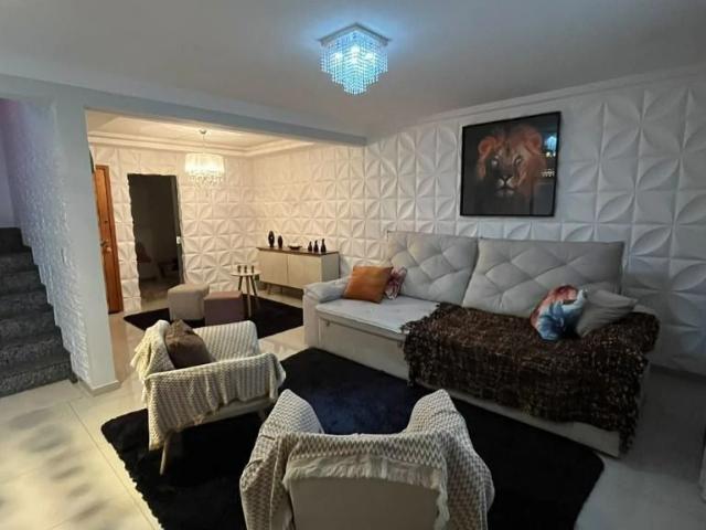 Casa / Sobrado para Venda em Curitiba/PR Tingui 3 Quartos